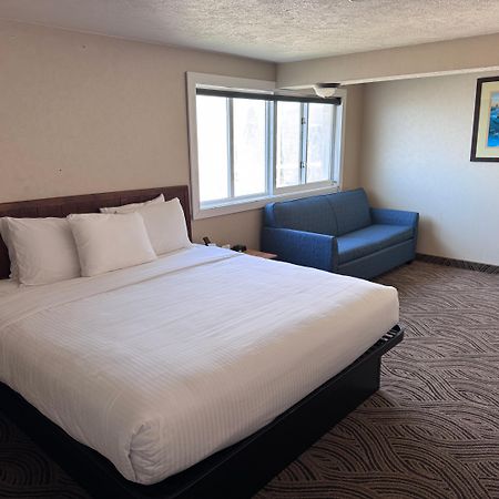 Promenade Inn & Suites Oceanfront Seaside Esterno foto
