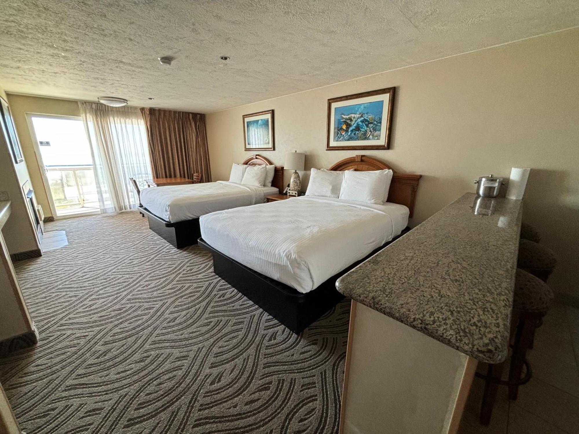 Promenade Inn & Suites Oceanfront Seaside Esterno foto