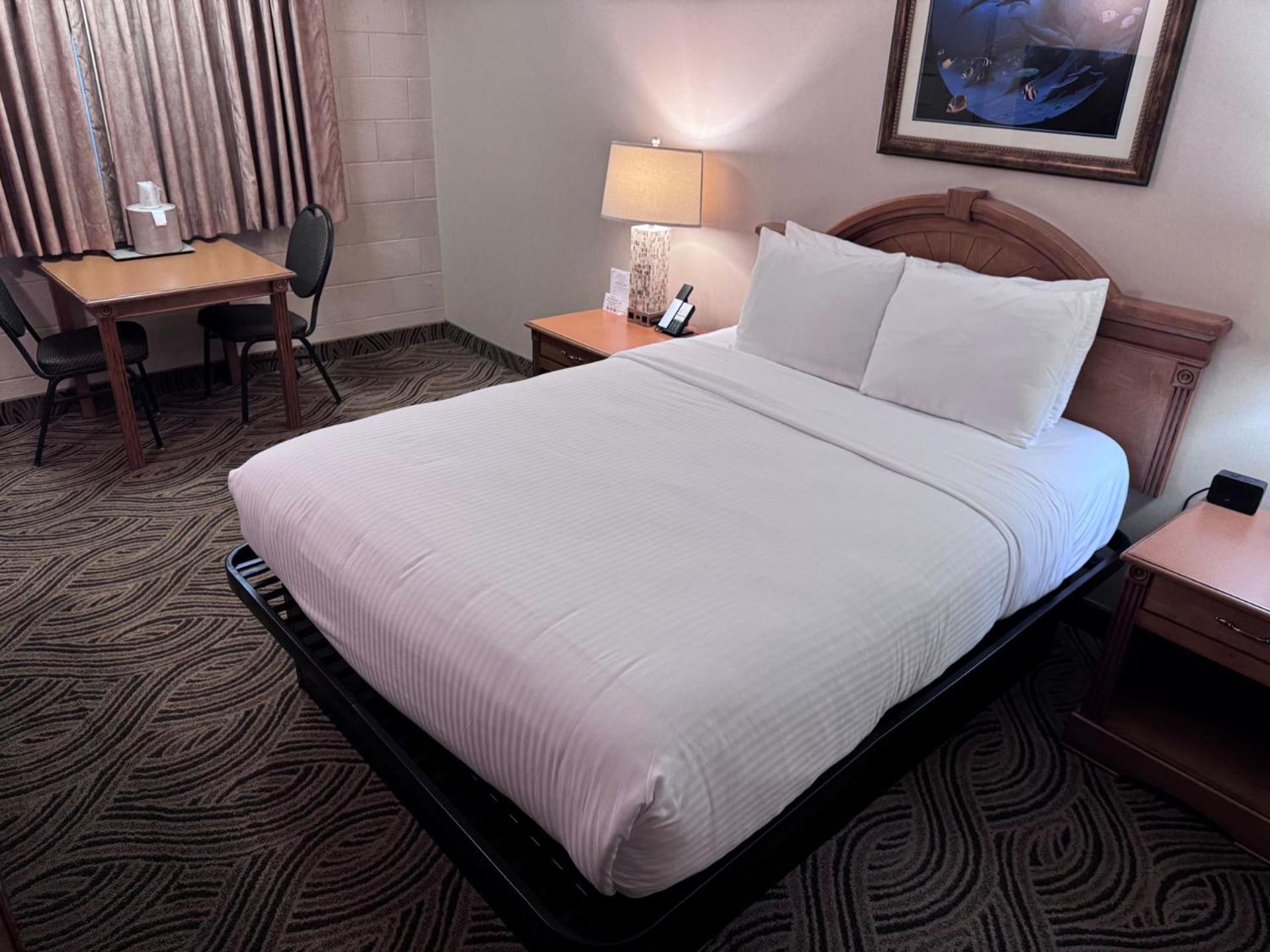 Promenade Inn & Suites Oceanfront Seaside Esterno foto