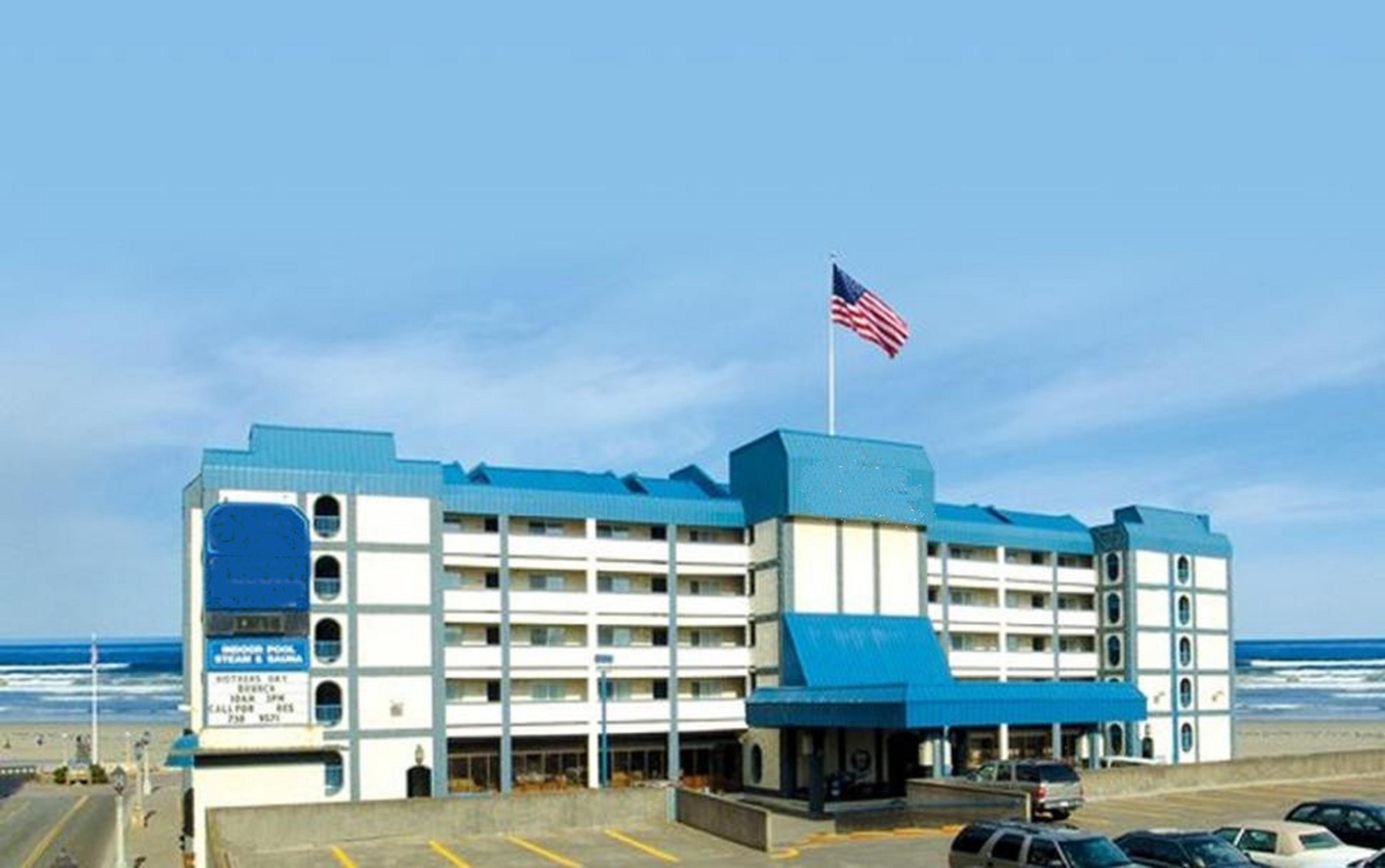 Promenade Inn & Suites Oceanfront Seaside Esterno foto