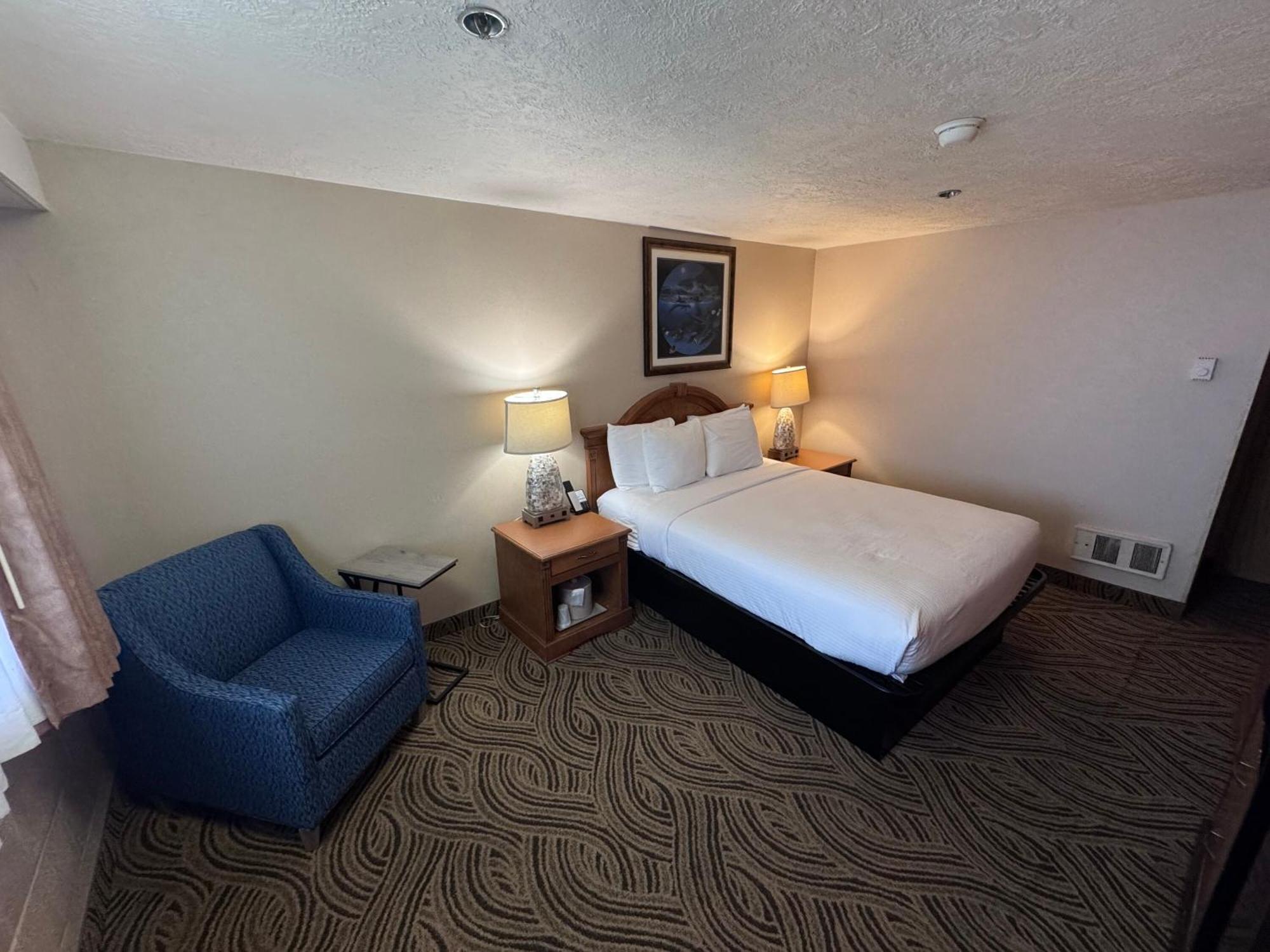 Promenade Inn & Suites Oceanfront Seaside Esterno foto