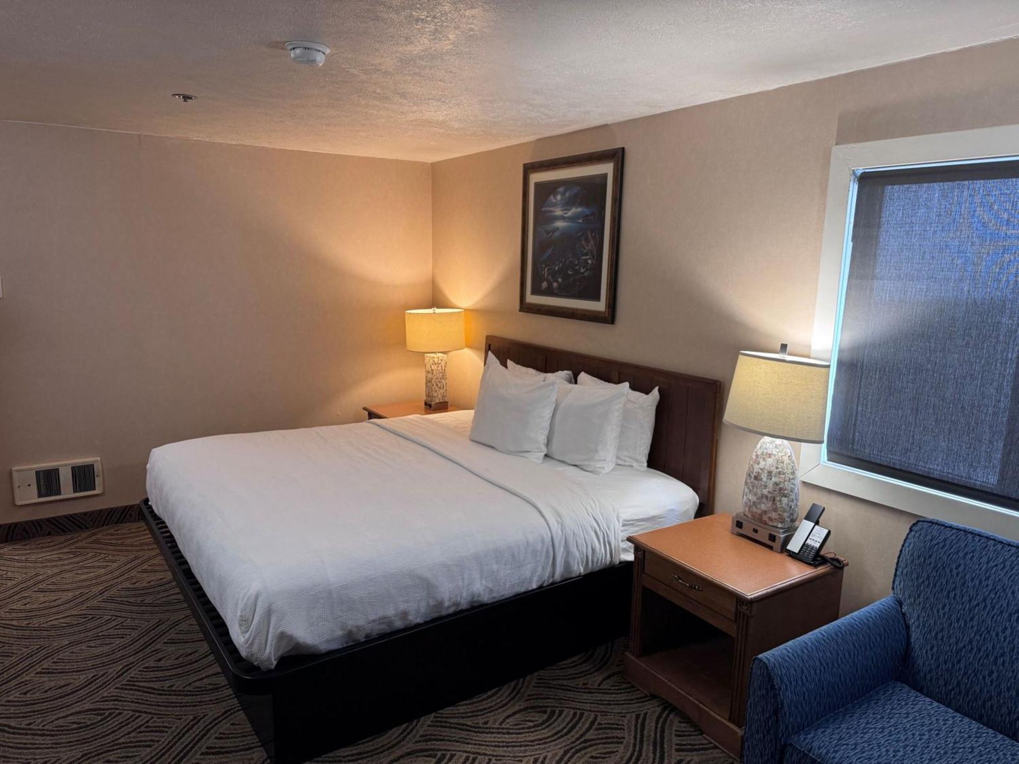 Promenade Inn & Suites Oceanfront Seaside Esterno foto