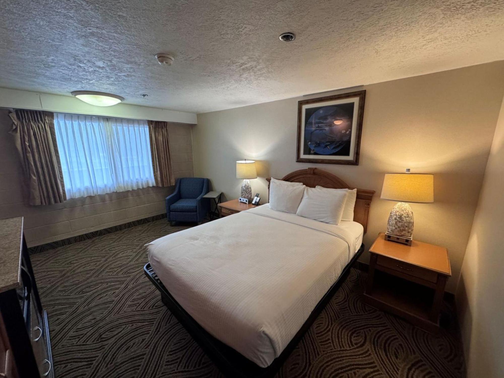 Promenade Inn & Suites Oceanfront Seaside Esterno foto